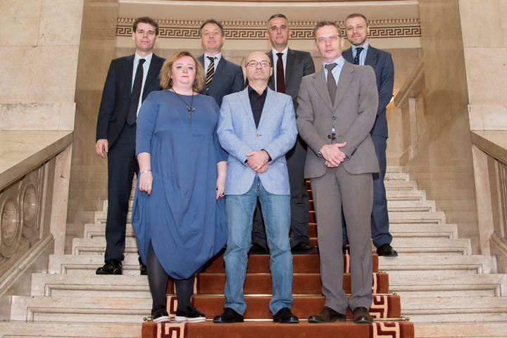 Saborski zastupnik Goran Aleksić i njegovi suradnici u posjeti HNB-u Saborski zastupnik Goran Aleksić i njegovi suradnici u posjeti HNB-u