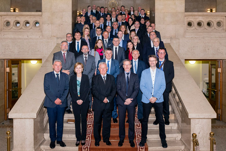 Održan okrugli stol Hrvatske narodne banke i Hrvatske gospodarske komore Održan okrugli stol Hrvatske narodne banke i Hrvatske gospodarske komore