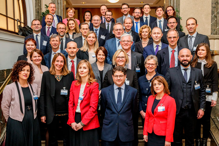 Bečka inicijativa dokazala potrebu za dubljom financijskom integracijom europskih tržišta u nastajanju Bečka inicijativa dokazala potrebu za dubljom financijskom integracijom europskih tržišta u nastajanju