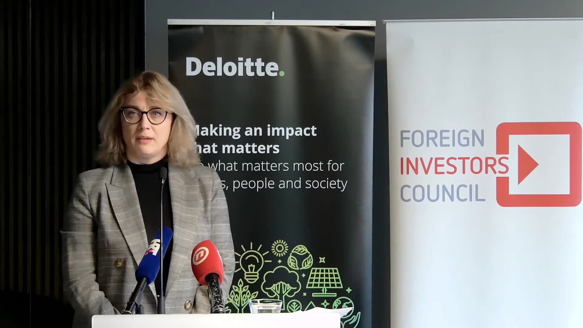 Komunikacija, optimizam i transparentnost za nastavak investicija Komunikacija, optimizam i transparentnost za nastavak investicija