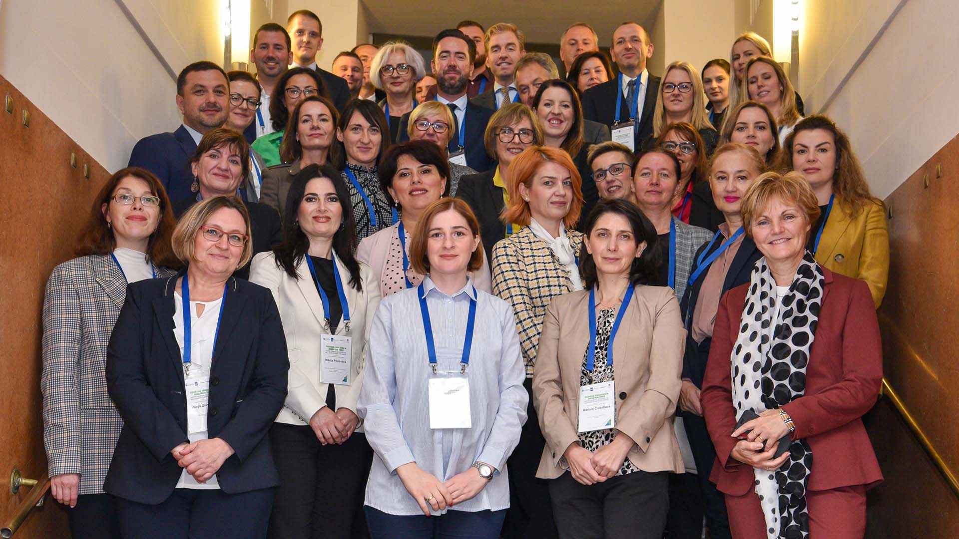 Financijsko obrazovanje u nesigurnim vremenima: Jačanje financijske otpornosti i dobrobiti u Jugoistočnoj Europi Financijsko obrazovanje u nesigurnim vremenima: Jačanje financijske otpornosti i dobrobiti u Jugoistočnoj Europi