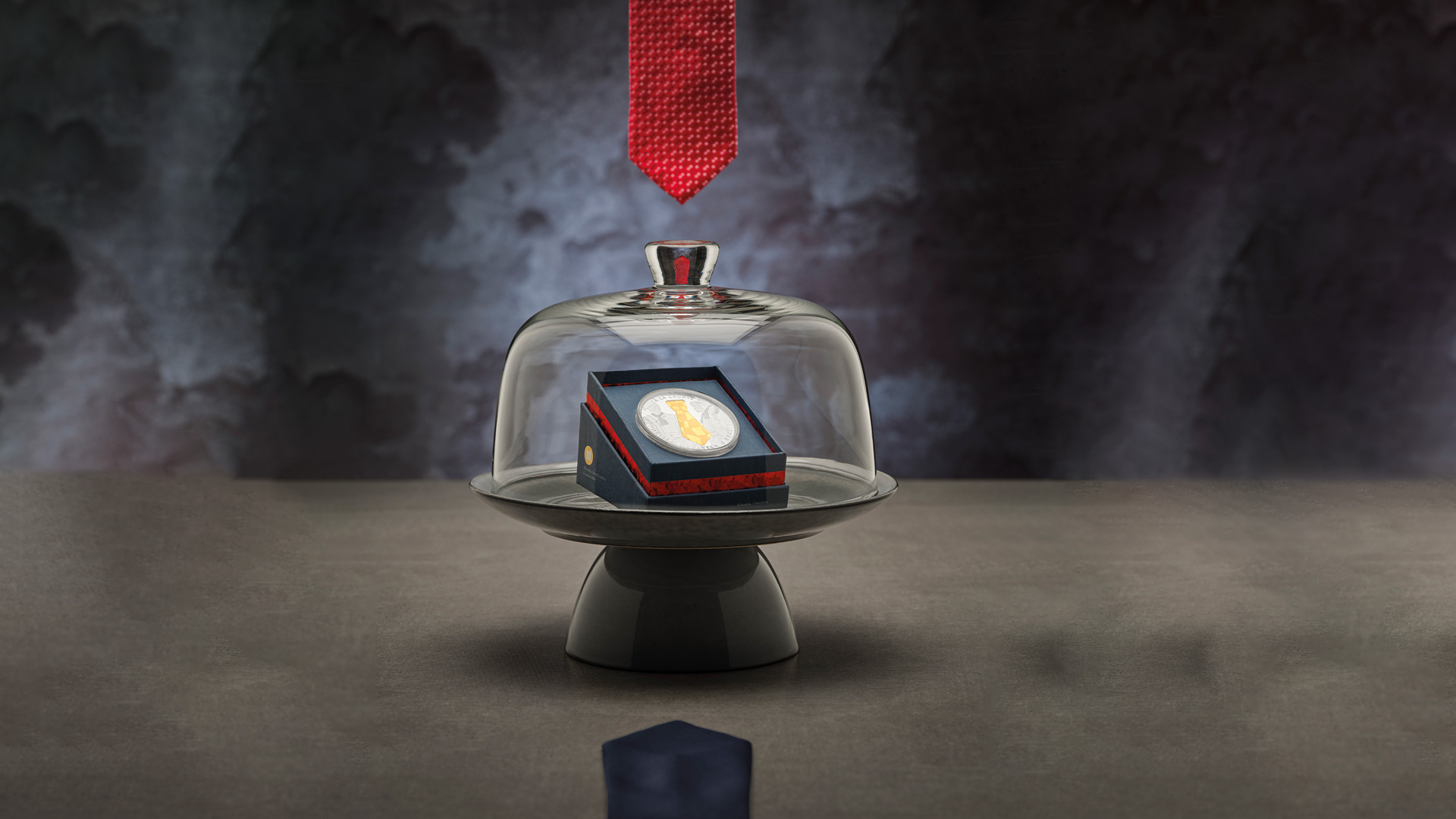 CNB issues “Contour Necktie” gold and silver coins CNB issues “Contour Necktie” gold and silver coins