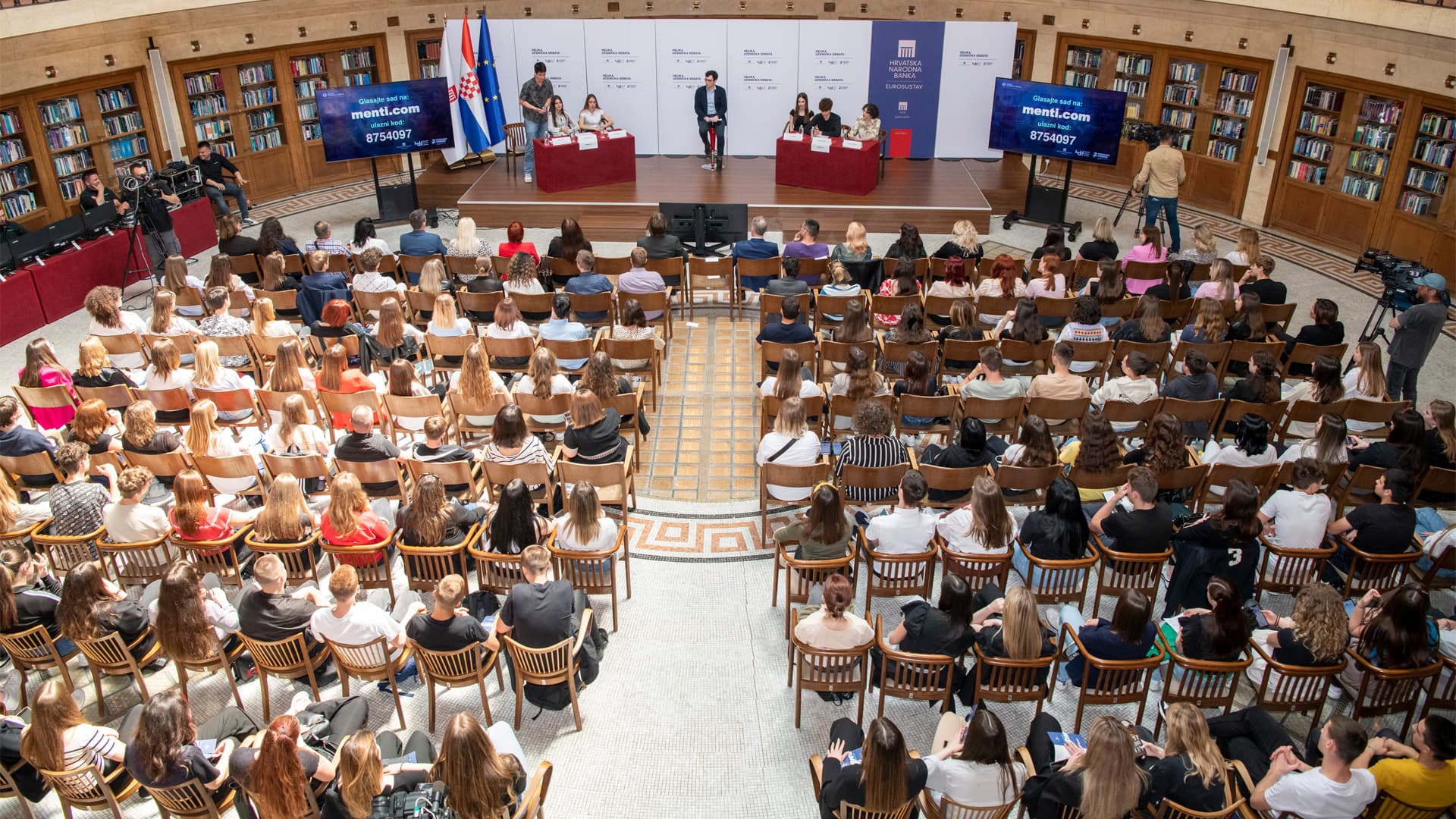 Održana 7. Velika učenička debata u HNB-u Održana 7. Velika učenička debata u HNB-u