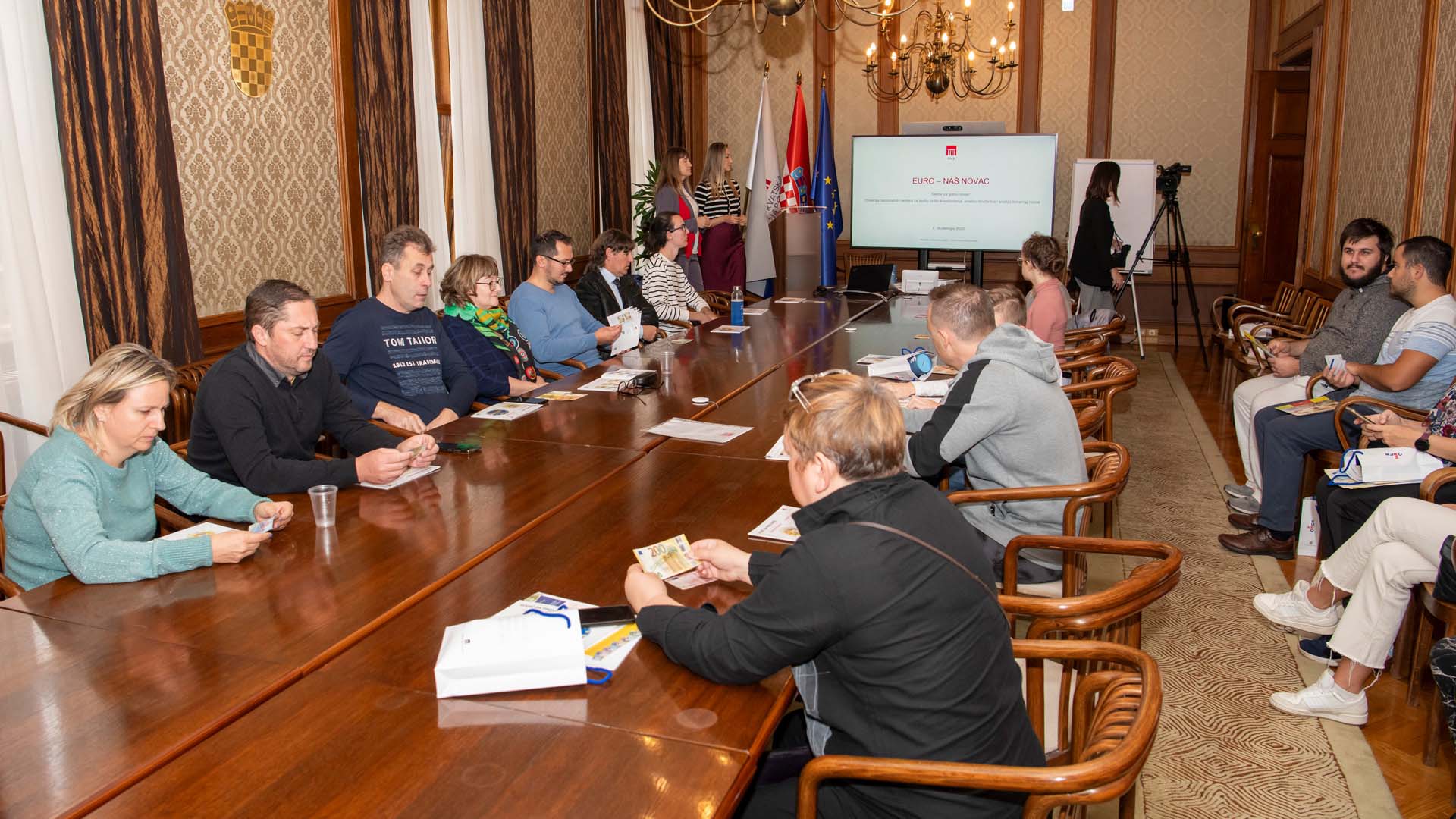 Centar za posjetitelje HNB-a: edukacija za 10 000 zainteresiranih Centar za posjetitelje HNB-a: edukacija za 10 000 zainteresiranih
