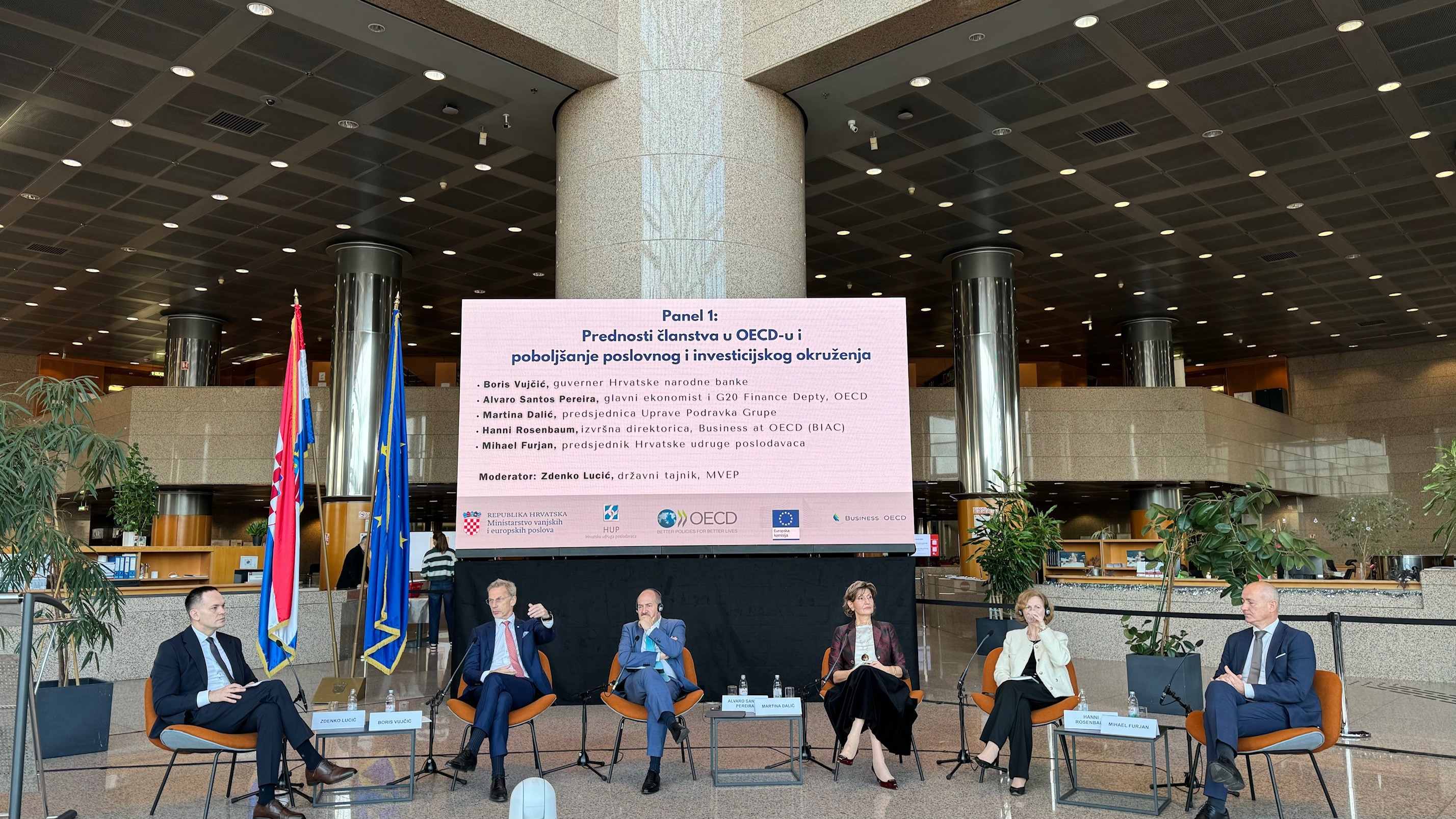 CNB Governor participated in a panel discussion within the Conference on the Advantages of the Accession of the Republic of Croatia to the OECD CNB Governor participated in a panel discussion within the Conference on the Advantages of the Accession of the Republic of Croatia to the OECD